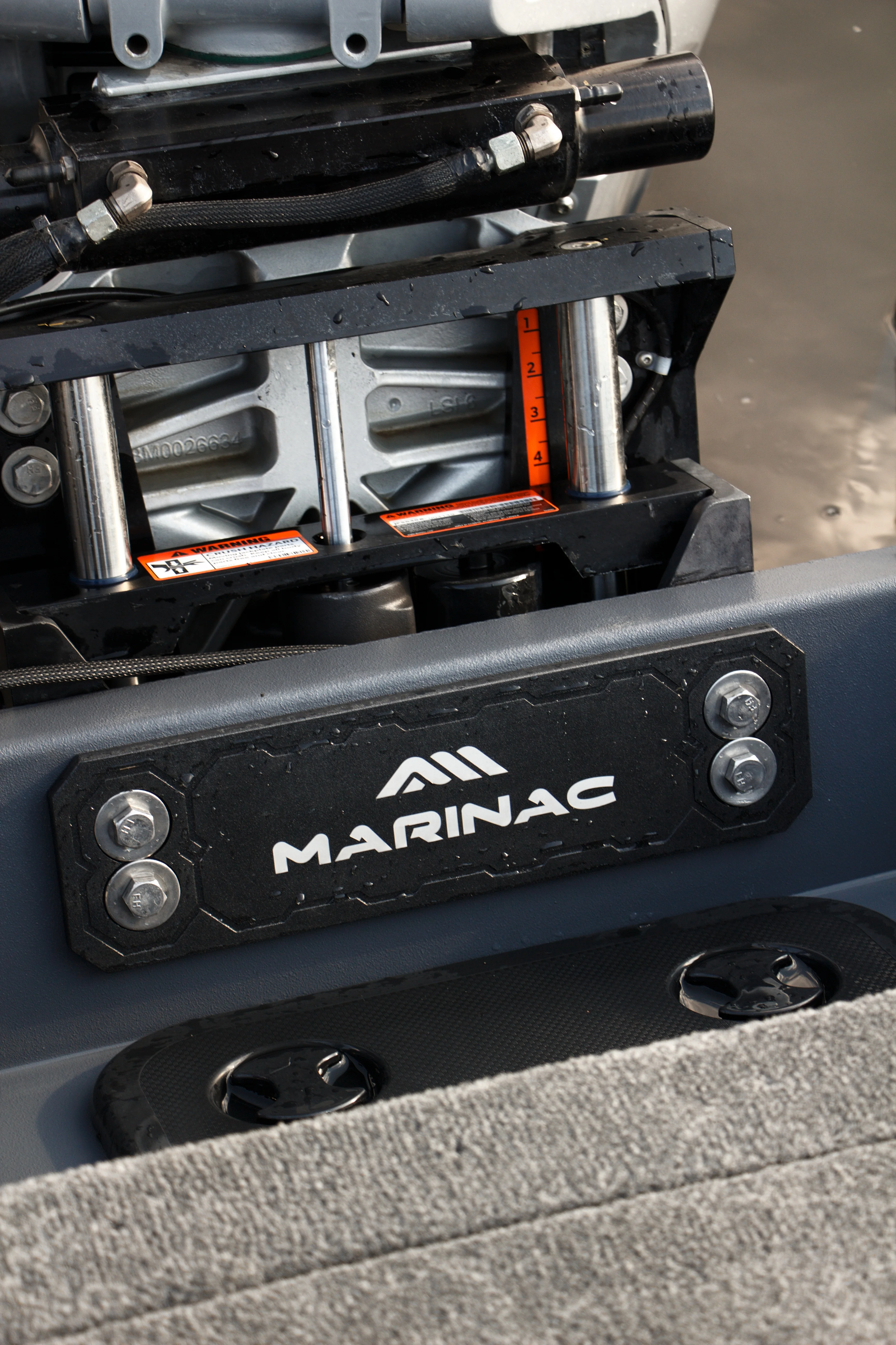 Transom Engine Mount Plate (4 Holes)